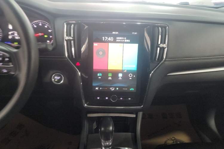 Used Roewe i6 2020 PLUS 1.6L CVT 4G Connected Glory Flagship Edition Audio And AC Panel