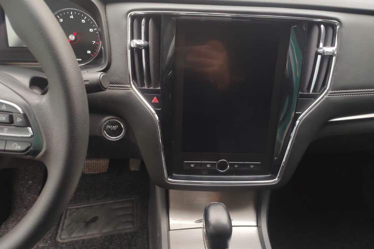 Used Roewe i6 2020 PLUS 1.6L CVT 4G Connected Glory Flagship Edition Audio And AC Panel