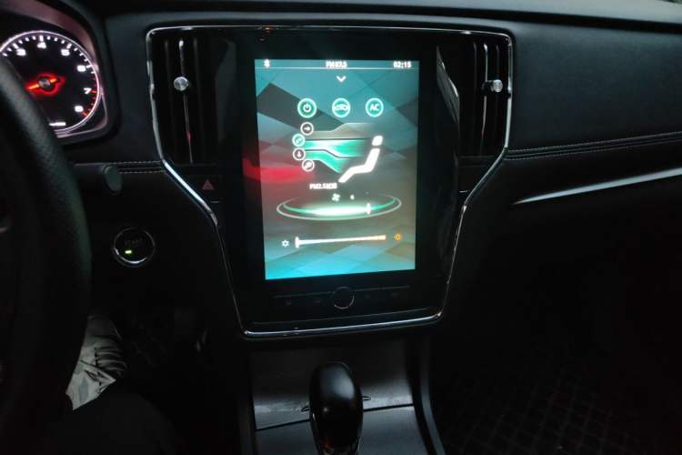 Used Roewe i6 2020 PLUS 1.6L CVT 4G Connected Glory Flagship Edition Audio And AC Panel