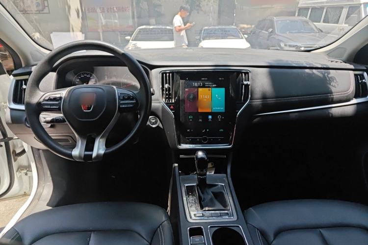 Used Roewe i6 2020 PLUS 1.6L CVT 4G Connected Glory Holographic Edition Center Console