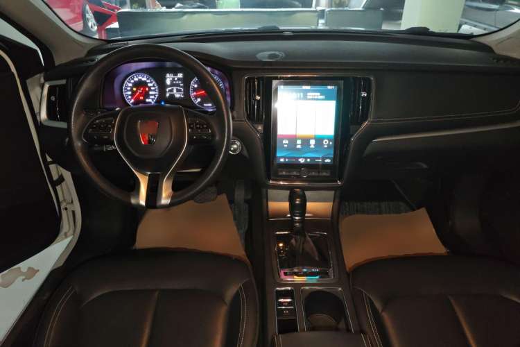 Used Roewe i6 2020 PLUS 1.6L CVT 4G Connected Glory Flagship Edition Center Console