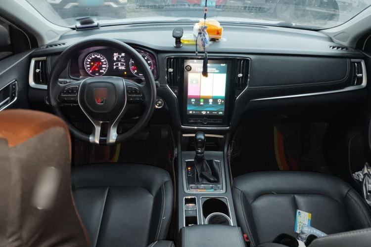 Used Roewe i6 2020 PLUS 1.6L CVT 4G Connected Glory Holographic Edition Center Console
