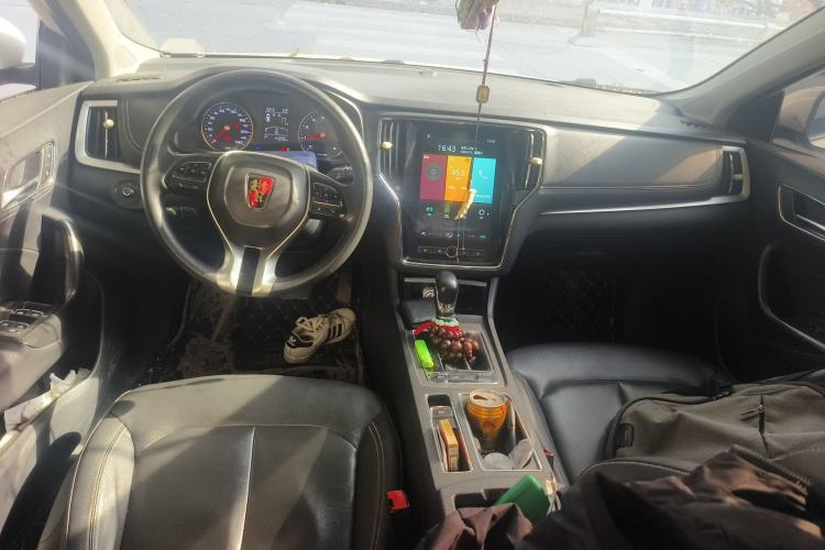 Used Roewe i6 2020 PLUS 1.6L CVT 4G Connected Glory Flagship Edition Center Console