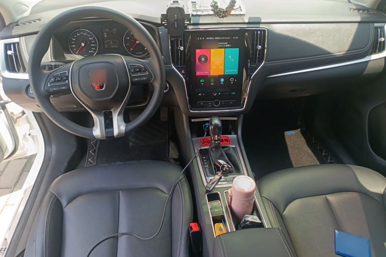 Used Roewe i6 2020 PLUS 1.6L CVT 4G Connected Glory Flagship Edition Center Console