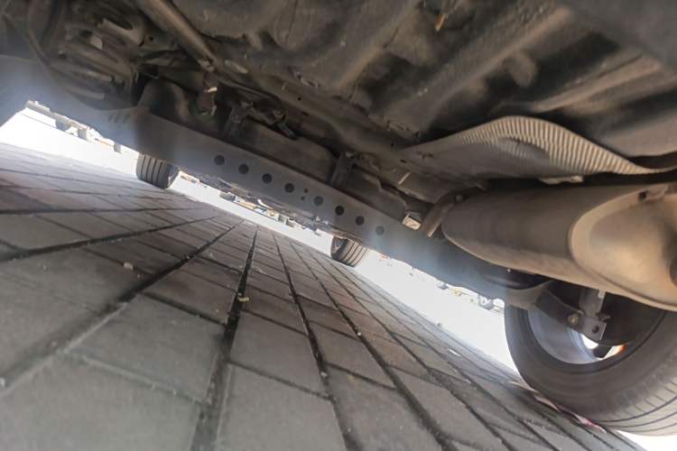 Used Roewe i6 2020 PLUS 1.6L CVT 4G Connected Glory Flagship Edition Chassis Rear