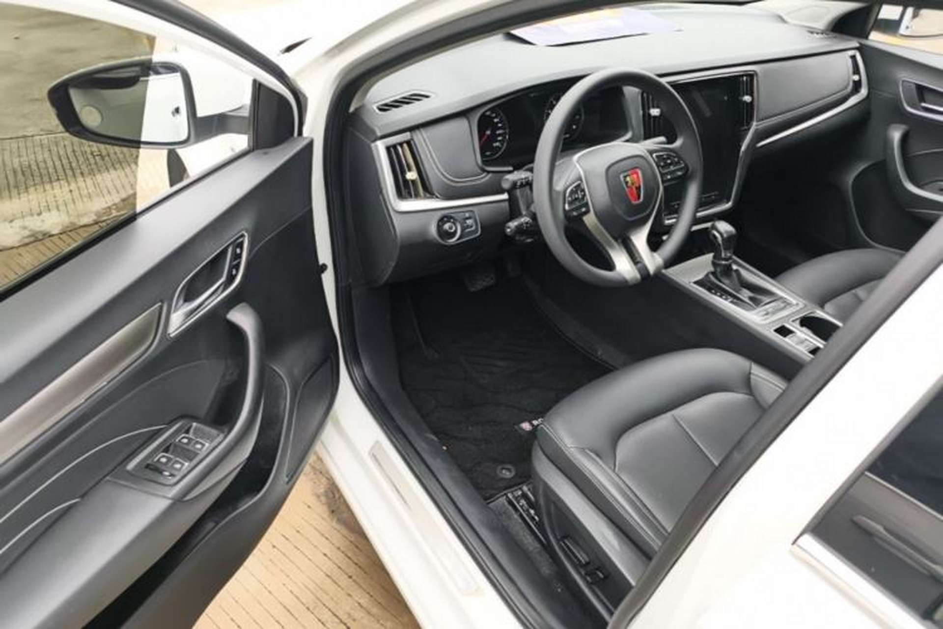 Used Roewe i6 2020 PLUS 1.6L CVT 4G Connected Glory Flagship Edition Driver Seat