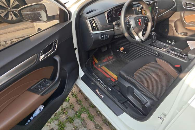 Used Roewe i6 2020 PLUS 1.6L CVT 4G Connected Glory Luxury Edition Driver Seat