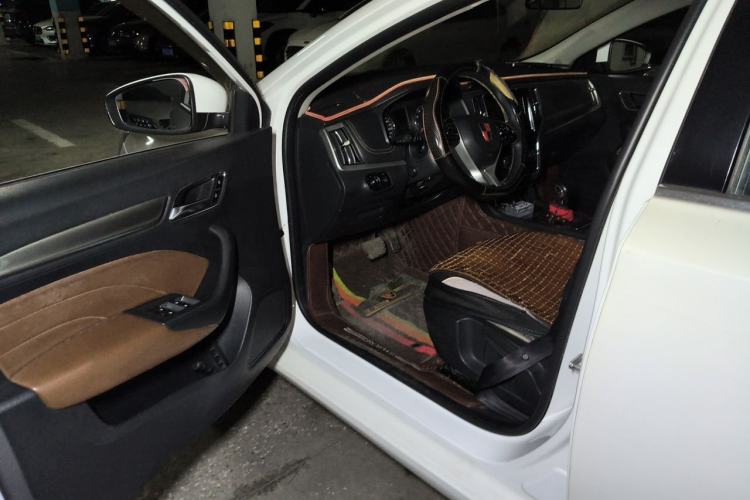 Used Roewe i6 2020 PLUS 1.6L CVT 4G Connected Glory Luxury Edition Driver Seat