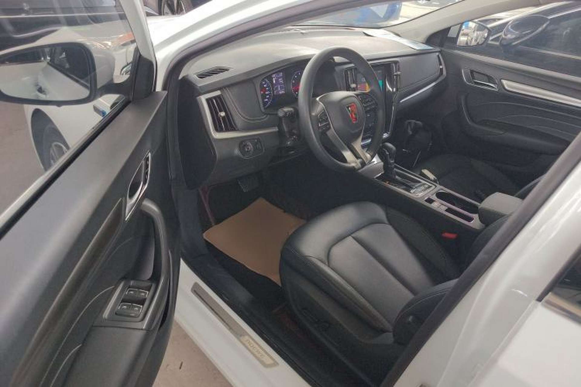 Used Roewe i6 2020 PLUS 1.6L CVT 4G Connected Glory Flagship Edition Driver Seat