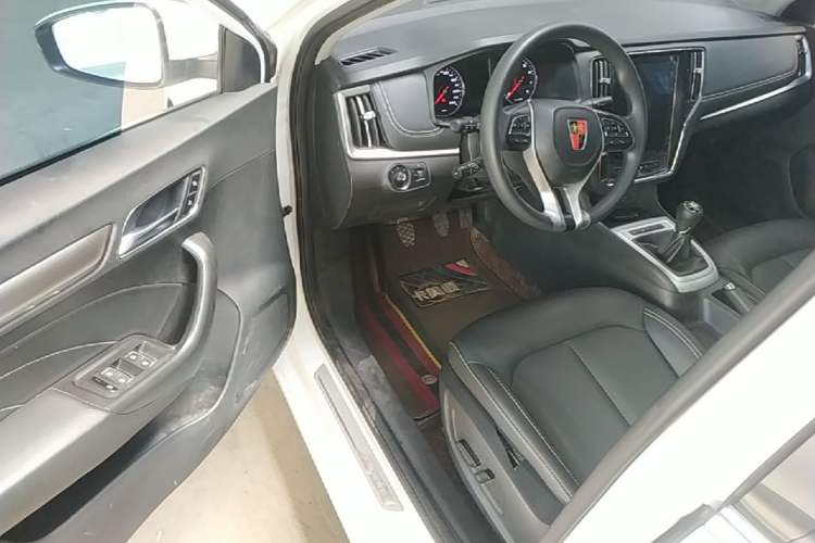 Used Roewe i6 2020 PLUS 1.6L Manual 4G Connect Glory Flagship Edition Driver Seat