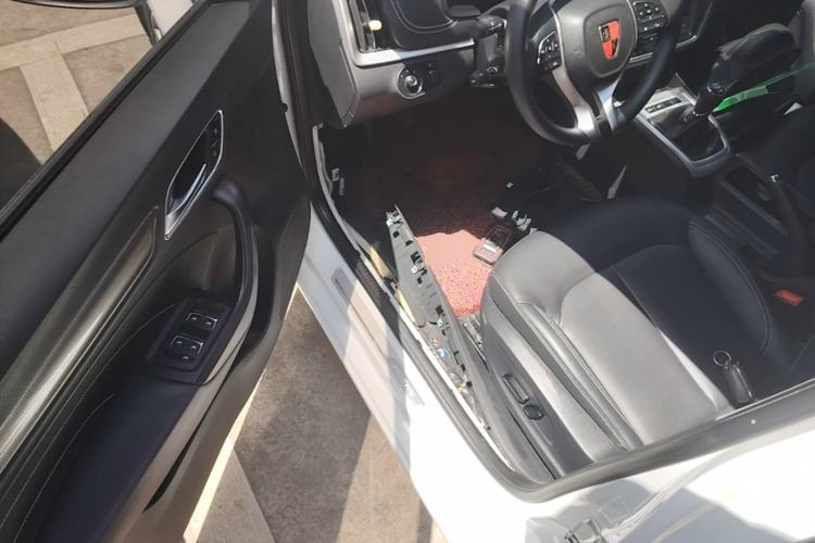 Used Roewe i6 2020 PLUS 1.6L Manual 4G Connect Glory Flagship Edition Driver Seat
