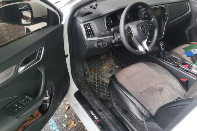 Used Roewe i6 2020 PLUS 1.6L CVT 4G Connected Glory Flagship Edition Driver Seat