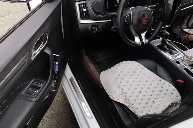 Used Roewe i6 2020 PLUS 1.6L CVT 4G Connected Glory Flagship Edition Driver Seat