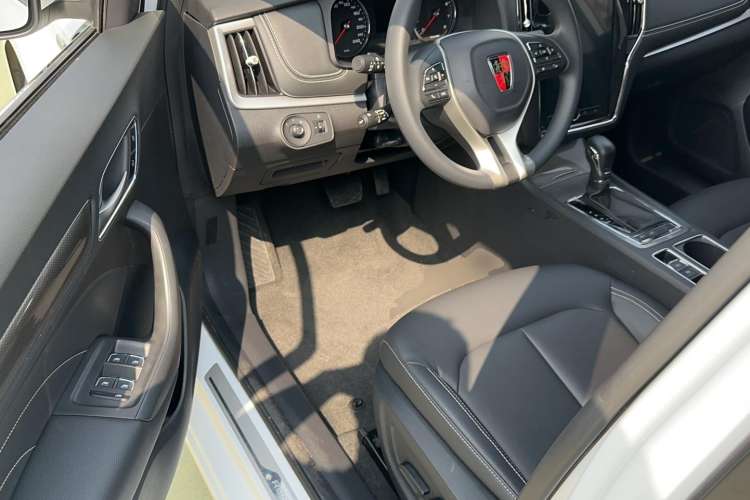 Used Roewe i6 2020 PLUS 1.6L CVT 4G Connected Glory Flagship Edition Driver Seat