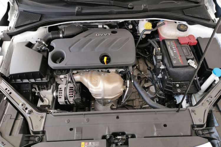 Used Roewe i6 2020 PLUS 1.6L CVT 4G Connected Glory Flagship Edition Engine Bay