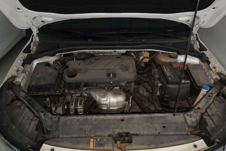 Used Roewe i6 2020 PLUS 1.6L CVT 4G Connected Glory Flagship Edition Engine Bay