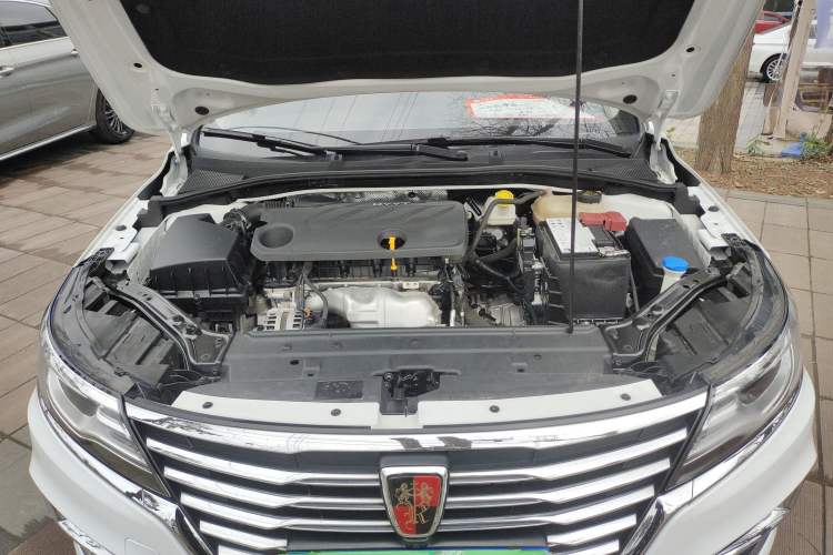 Used Roewe i6 2020 PLUS 1.6L CVT 4G Connected Glory Flagship Edition Engine Bay