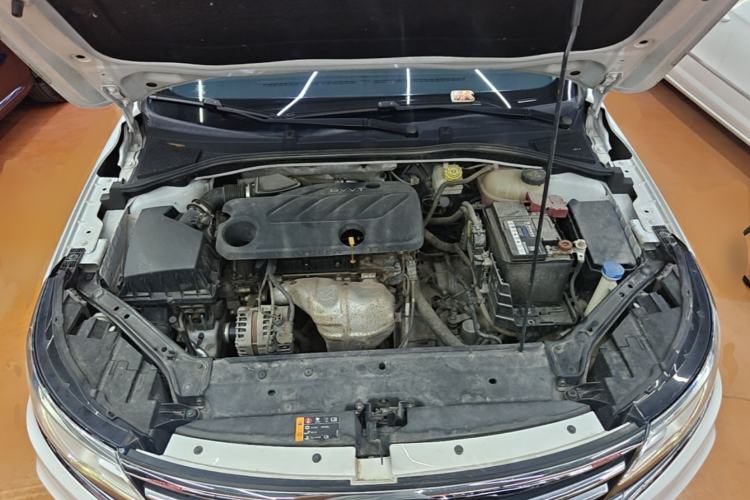 Used Roewe i6 2020 PLUS 1.6L CVT 4G Connected Glory Luxury Edition Engine Bay