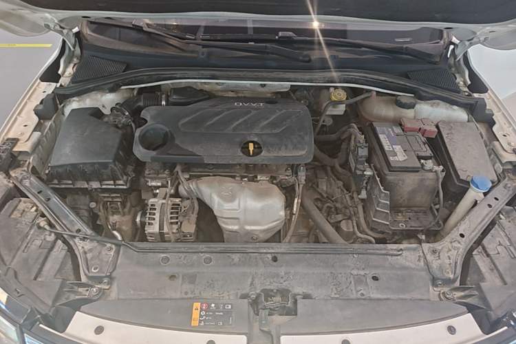 Used Roewe i6 2020 PLUS 1.6L CVT 4G Connected Glory Flagship Edition Engine Bay