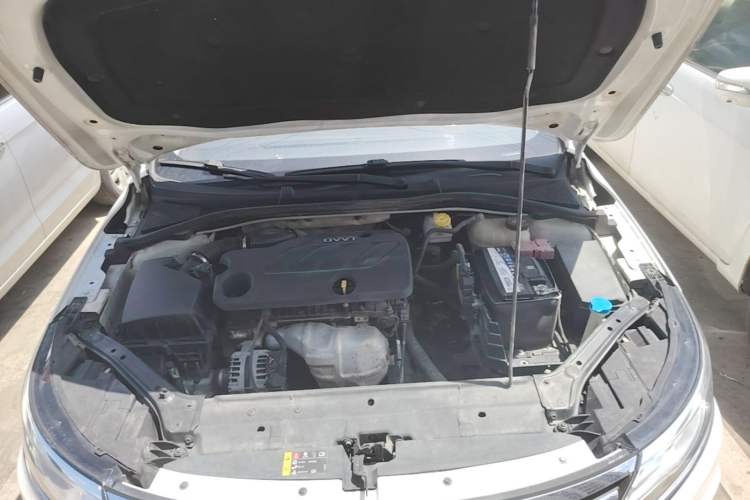 Used Roewe i6 2020 PLUS 1.6L Manual 4G Connect Glory Flagship Edition Engine Bay