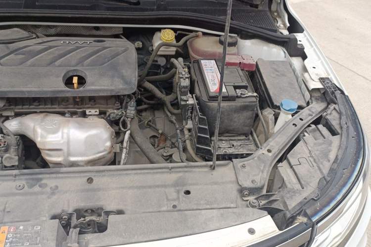 Used Roewe i6 2020 PLUS 1.6L CVT 4G Connected Glory Flagship Edition Engine Bay Left