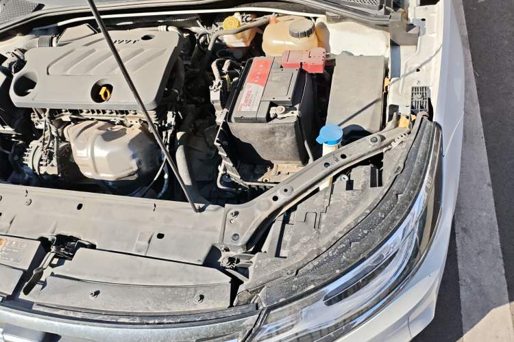 Used Roewe i6 2020 PLUS 1.6L CVT 4G Connected Glory Flagship Edition Engine Bay Left