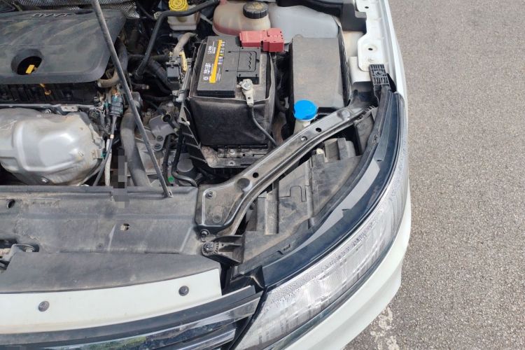 Used Roewe i6 2020 PLUS 1.6L CVT 4G Connected Glory Flagship Edition Engine Bay Left