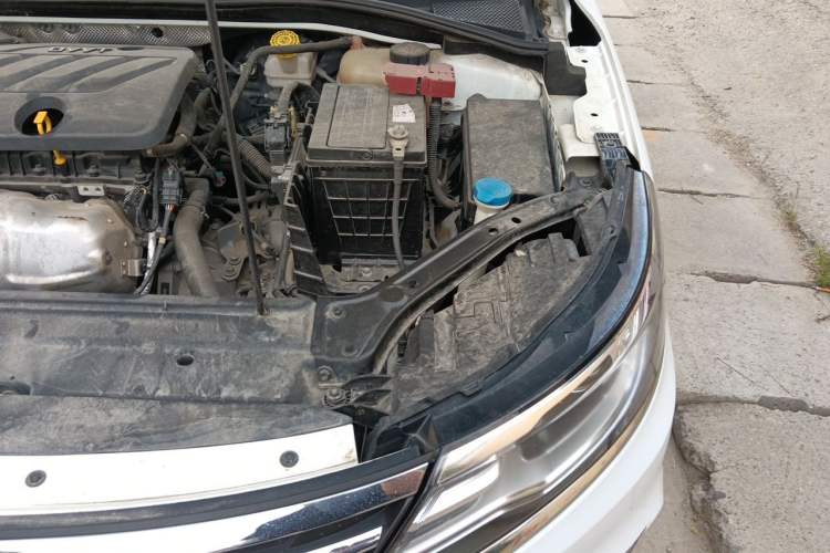 Used Roewe i6 2020 PLUS 1.6L CVT 4G Connected Glory Holographic Edition Engine Bay Left