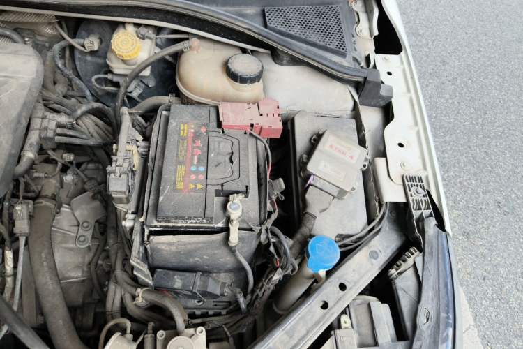 Used Roewe i6 2020 PLUS 1.6L CVT 4G Connected Glory Luxury Edition Engine Bay Left