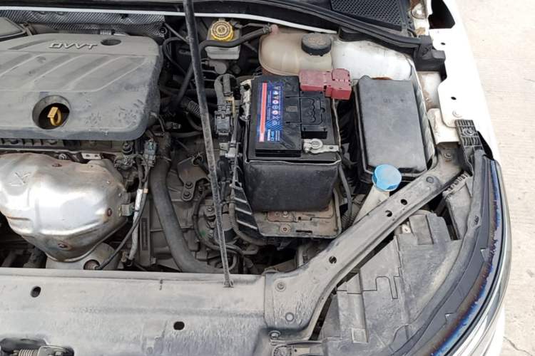 Used Roewe i6 2020 PLUS 1.6L CVT 4G Connected Glory Luxury Edition Engine Bay Left