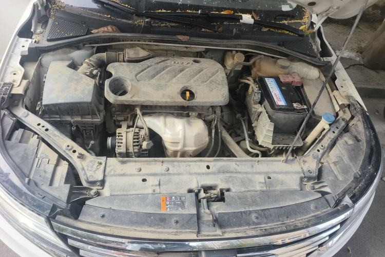 Used Roewe i6 2020 PLUS 1.6L CVT 4G Connected Glory Flagship Edition Engine Bay