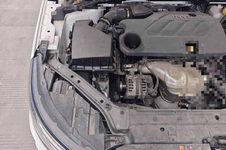 Used Roewe i6 2020 PLUS 1.6L CVT 4G Connected Glory Flagship Edition Engine Bay Right