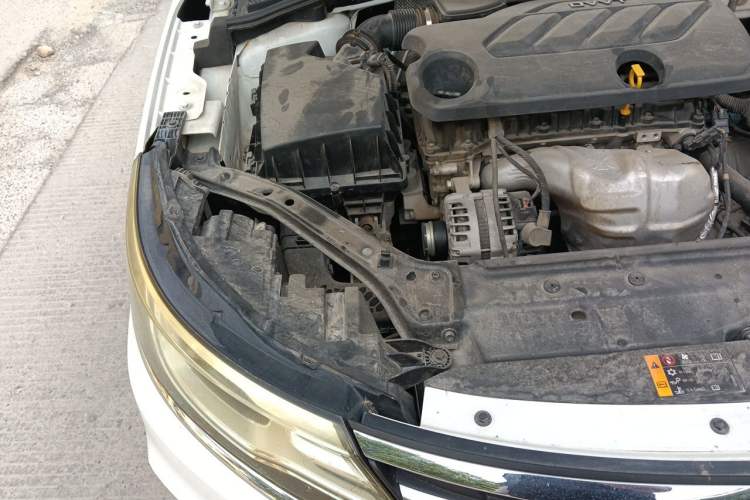 Used Roewe i6 2020 PLUS 1.6L CVT 4G Connected Glory Holographic Edition Engine Bay Right