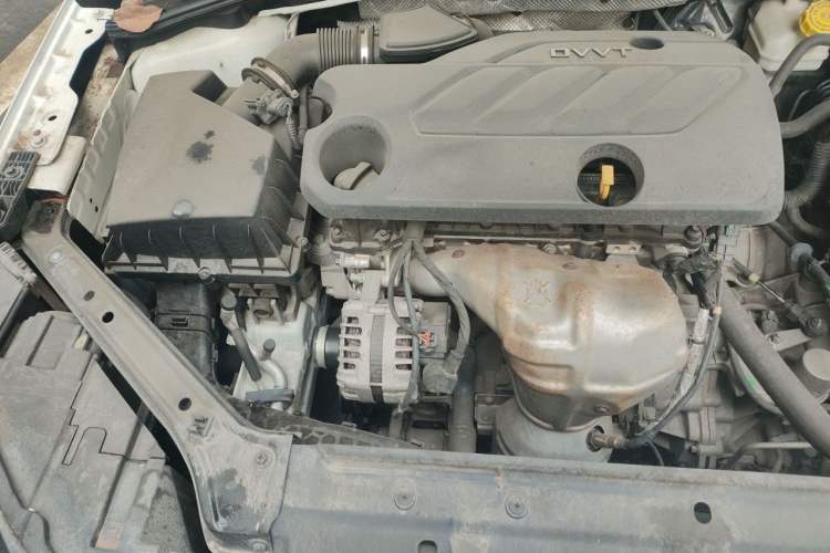 Used Roewe i6 2020 PLUS 1.6L CVT 4G Connected Glory Luxury Edition Engine Bay Right