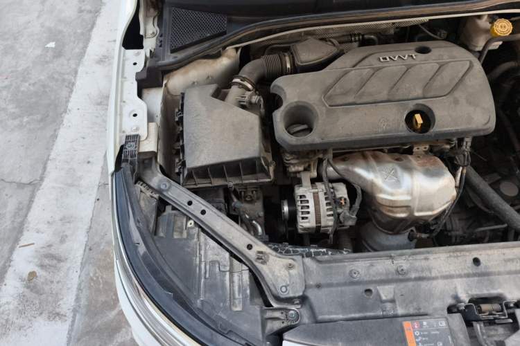 Used Roewe i6 2020 PLUS 1.6L CVT 4G Connected Glory Flagship Edition Engine Bay Right