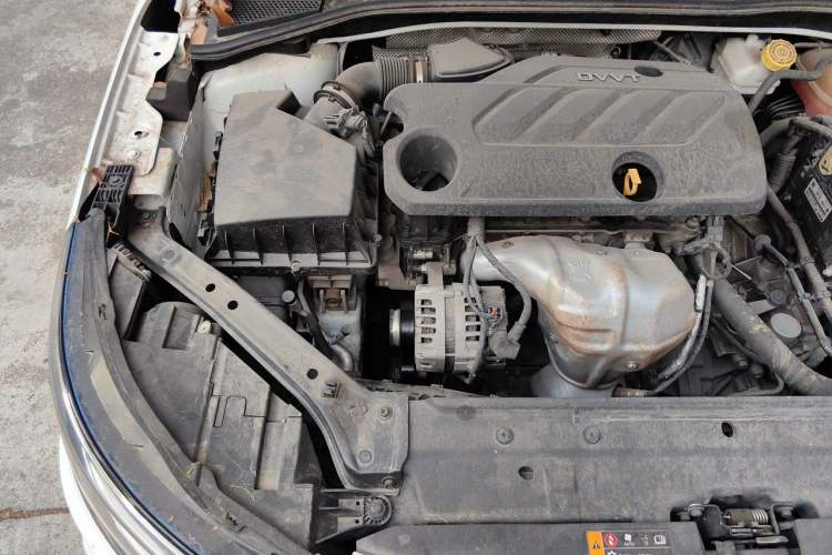 Used Roewe i6 2020 PLUS 1.6L CVT 4G Connected Glory Flagship Edition Engine Bay Right