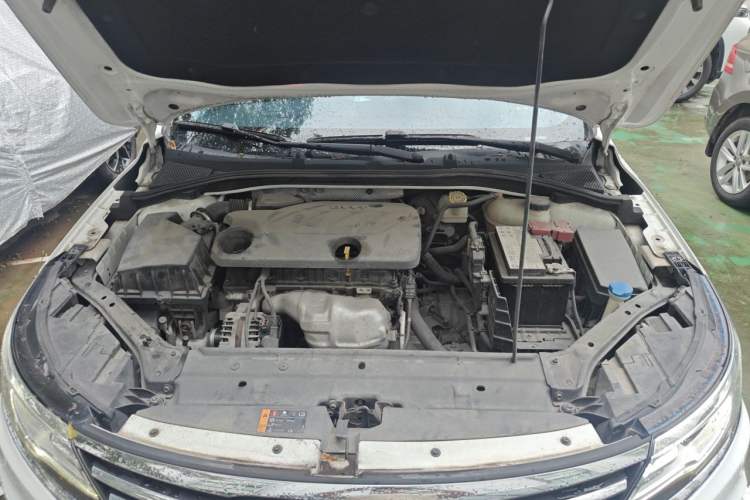 Used Roewe i6 2020 PLUS 1.6L CVT 4G Connected Glory Flagship Edition Engine Bay