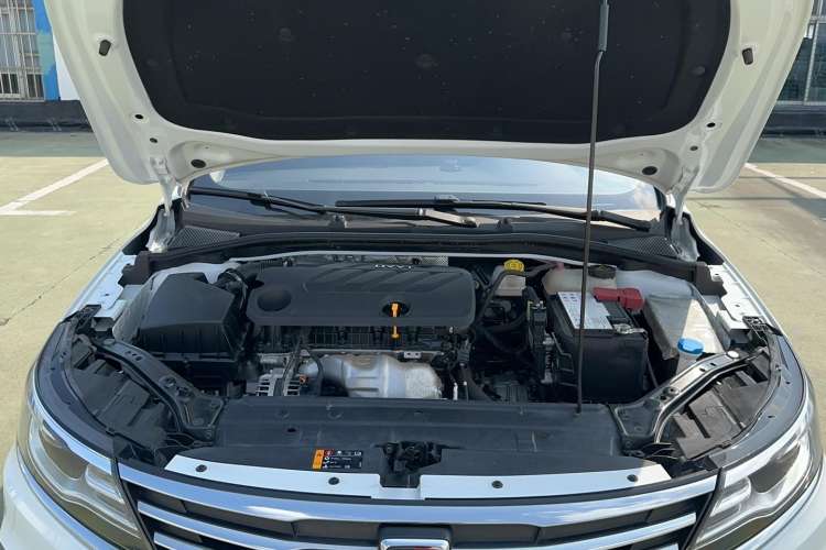 Used Roewe i6 2020 PLUS 1.6L CVT 4G Connected Glory Flagship Edition Engine Bay