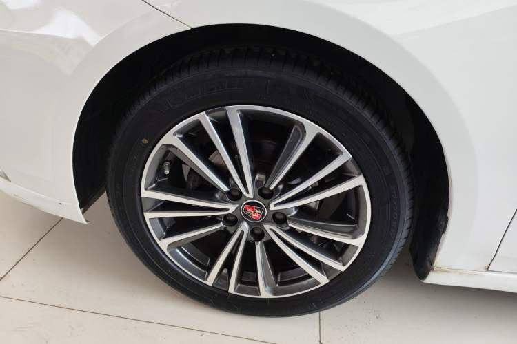 Used Roewe i6 2020 PLUS 1.6L CVT 4G Connected Glory Flagship Edition Exterior 1