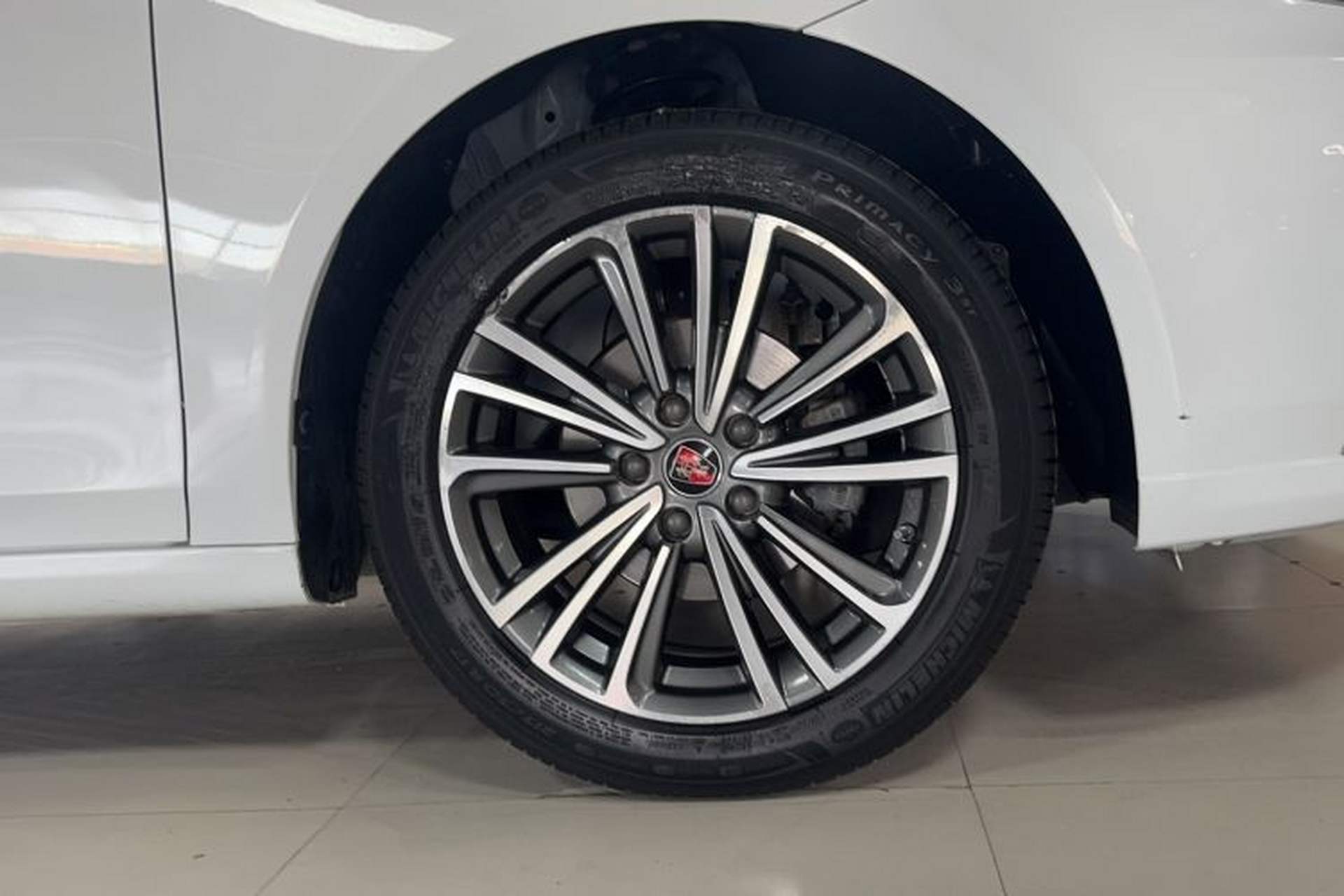 Used Roewe i6 2020 PLUS 1.6L CVT 4G Connected Glory Flagship Edition Exterior 1