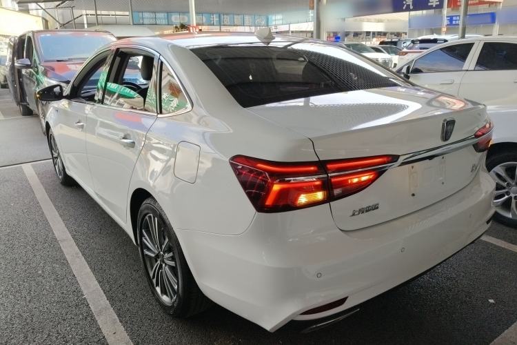 Used Roewe i6 2020 PLUS 1.6L CVT 4G Connected Glory Flagship Edition Exterior 2