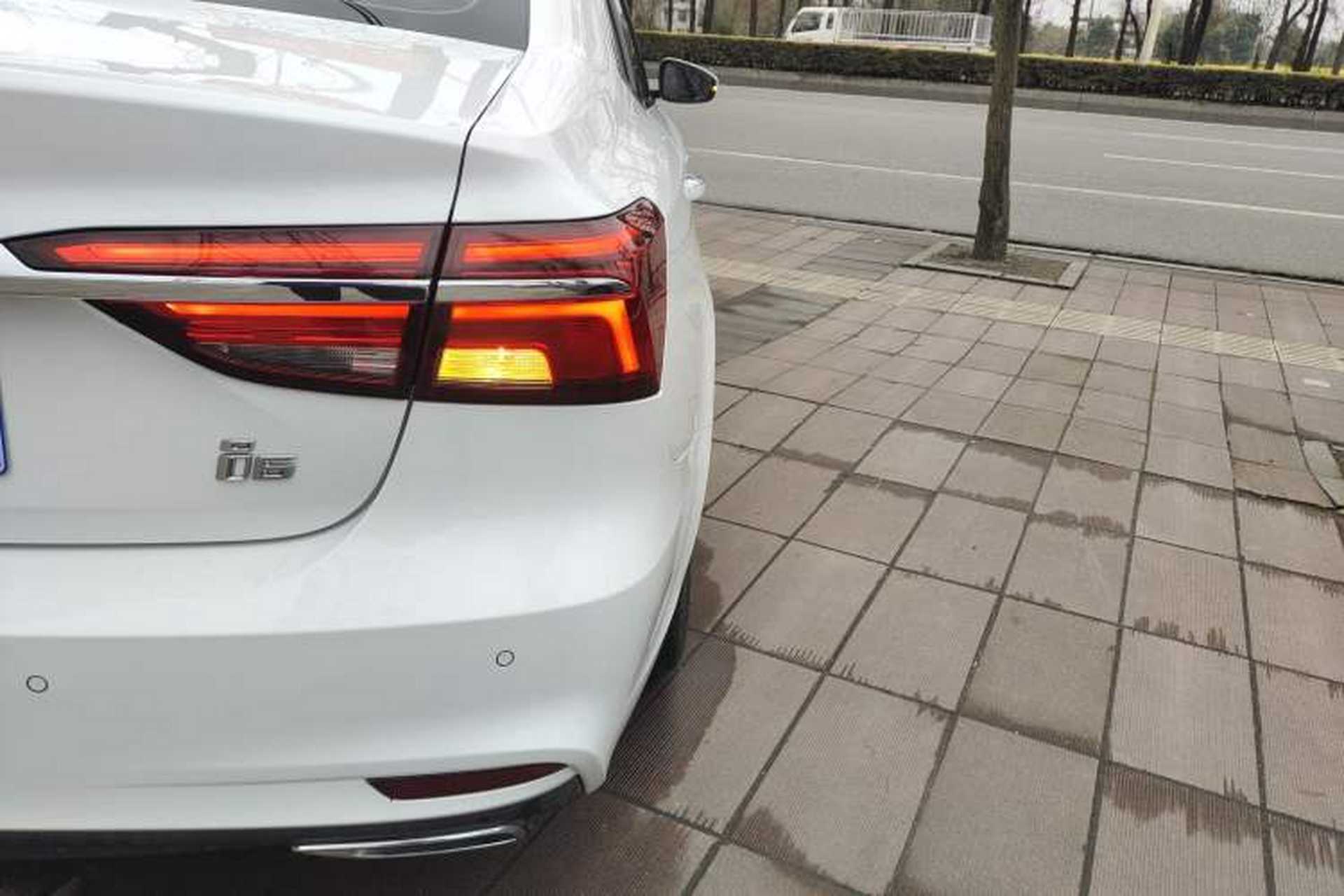 Used Roewe i6 2020 PLUS 1.6L CVT 4G Connected Glory Flagship Edition Exterior 3
