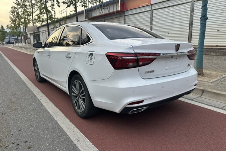 Used Roewe i6 2020 PLUS 1.6L CVT 4G Connected Glory Flagship Edition Exterior 3