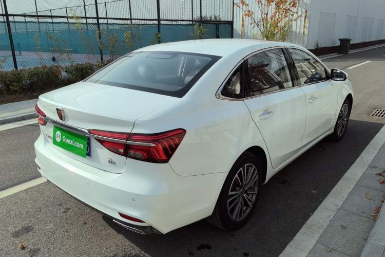 Used Roewe i6 2020 PLUS 1.6L CVT 4G Connected Glory Flagship Edition Exterior 3