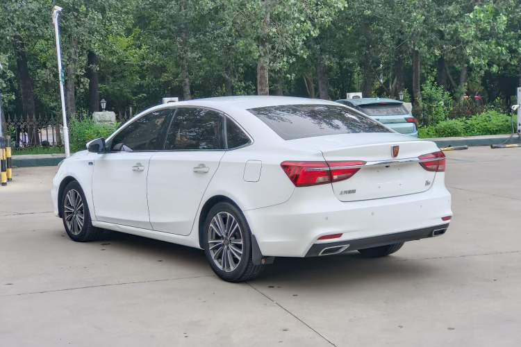 Used Roewe i6 2020 PLUS 1.6L CVT 4G Connected Glory Flagship Edition Exterior 3
