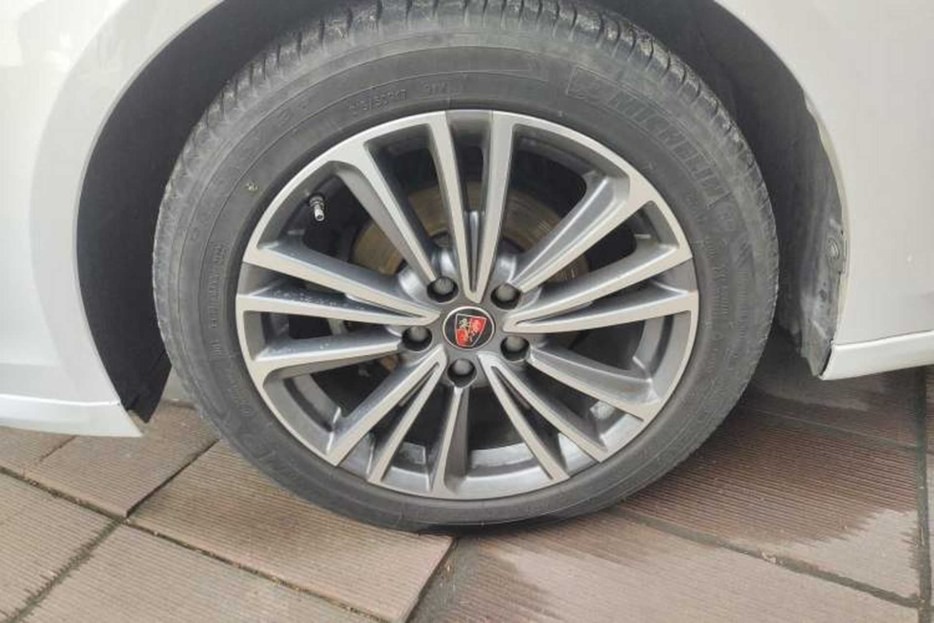 Used Roewe i6 2020 PLUS 1.6L CVT 4G Connected Glory Flagship Edition Exterior 4