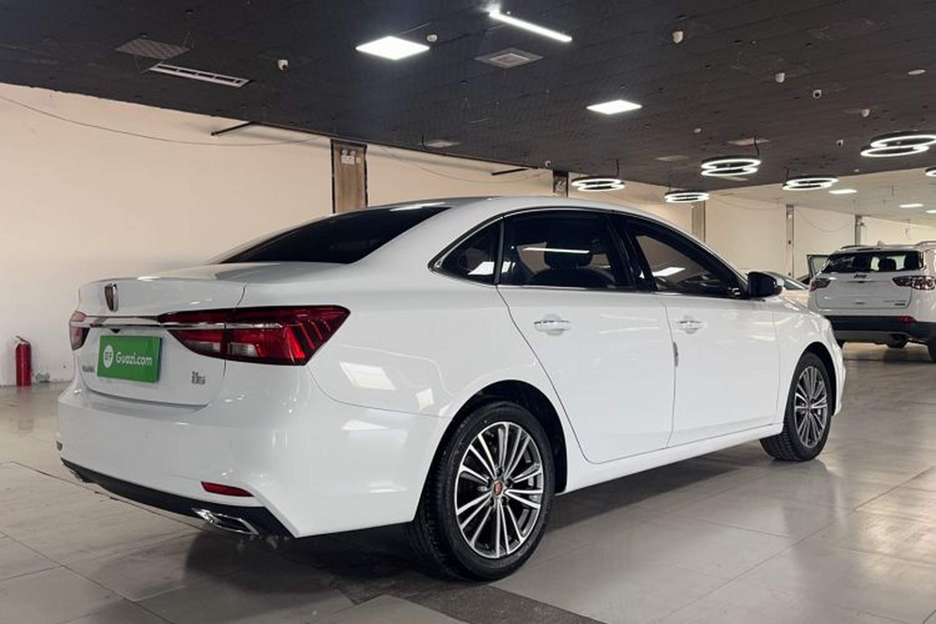 Used Roewe i6 2020 PLUS 1.6L CVT 4G Connected Glory Flagship Edition Exterior 4