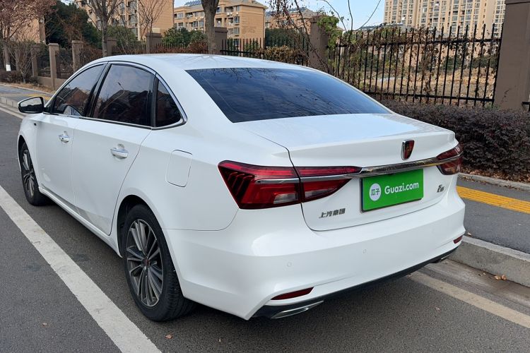 Used Roewe i6 2020 PLUS 1.6L CVT 4G Connected Glory Flagship Edition Exterior 4