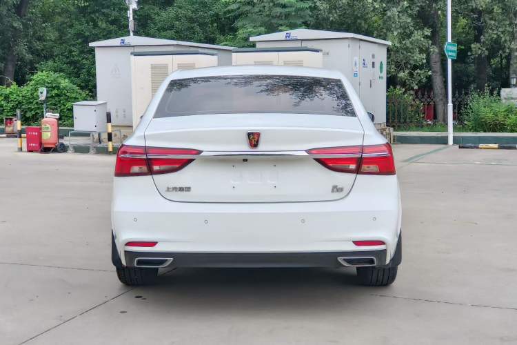 Used Roewe i6 2020 PLUS 1.6L CVT 4G Connected Glory Flagship Edition Exterior 4