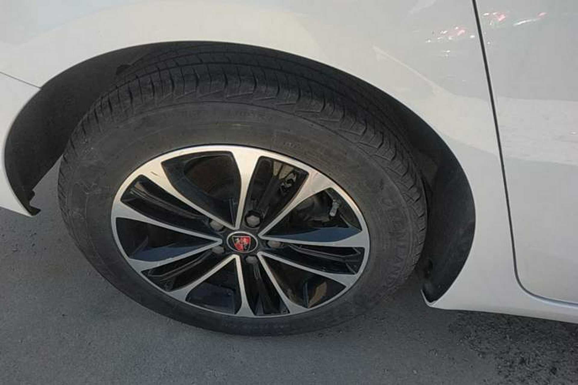 Used Roewe i6 2020 PLUS 1.6L CVT 4G Connected Glory Luxury Edition Exterior 5